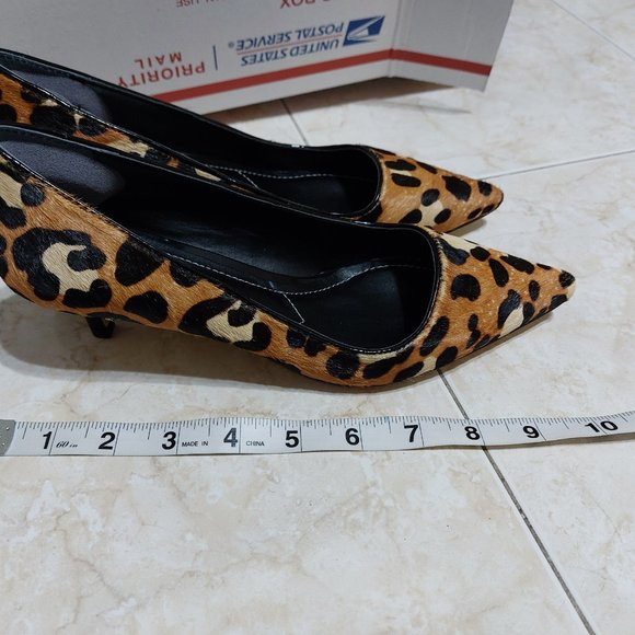 Charles David Furry Leopard Print Pointy Toes High Heel Pumps Shoes Sexy - Picture 7 of 10